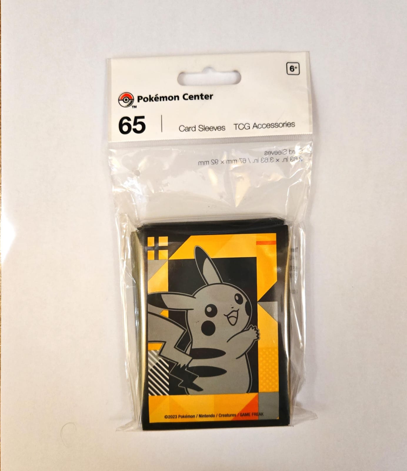Pokemon Center - Pikachu Power Grid 65x Pokémon Card Sleeves